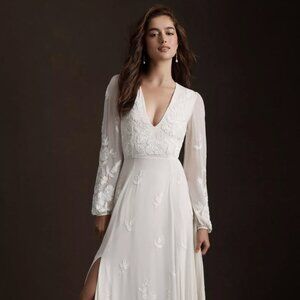 BHLDN Nassau Wedding Gown Size 16 long sleeve deep-v